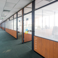 Cloison de séparation en verre modulaire pleine hauteur, moderne, pliable, avec cadre en aluminium trempé, pour bureaux, écoles et hôpitaux
