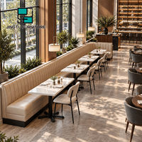 Ensemble de sièges de restaurant personnalisables, banquettes capitonnées crème avec base noire, tables à manger pour restaurant, chaises rembourrées, OEM Chine