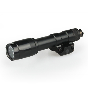 M600c Đèn pin chiến thuật với 2 cơ sở xoay, với nút nhấn & công tắc áp suất từ xa, ánh sáng và công tắc áp suất gắn kết phù hợp - Product Image 3