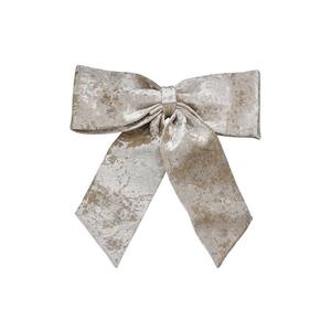 Lazo de terciopelo color champán de 70x60 cm con anillo - Product Image 1