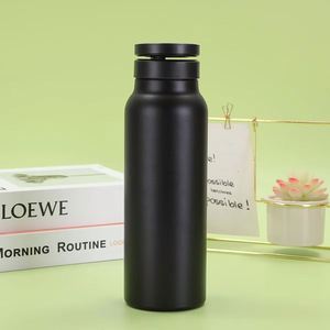 Bouteille d'eau sport à double paroi isolée sous vide en acier inoxydable avec couvercle magnétique 24 oz - Product Image 5