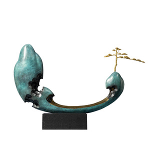 Ornamento de Cobre Auspicioso con Forma de Ruyi, Decoración Feng Shui para Sala de Estar, Regalo de Buena Suerte, de Copper Art Workshop - Product Image 1