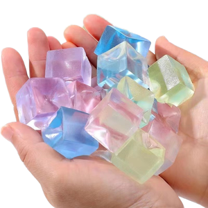 Balles anti-stress TPR personnalisées colorées pour les plus de 14 ans, unisexe, vente en gros, jouets anti-stress en forme de glaçon - Marque Pretty - Product Image 1