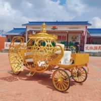 Grande calèche royale pour votre grand jour, calèche noble européenne ancienne, design intemporel et élégant