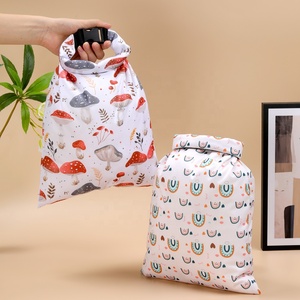Nouveau bébé sacs <span class=keywords><strong>à</strong></span> couches 27.5*40Cm imprimé <span class=keywords><strong>sac</strong></span> humide organisateur avec Snack Clip et boucle étanche <span class=keywords><strong>sac</strong></span> humide <span class=keywords><strong>sac</strong></span> <span class=keywords><strong>à</strong></span> main pour voyage <span class=keywords><strong>à</strong></span> domicile - Product Image 4