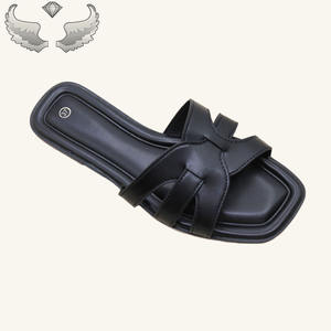 Sandales pour femmes confortables et tendance, nouvelle conception estivale, pour un usage décontracté à la plage, avec des semelles souples. Sandales plates pour femmes. - Product Image 4