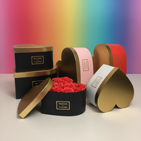 Boîtes à fleurs de luxe en gros pour cadeaux de mariage, boîtes rigides en carton recyclable en forme de cœur avec doublure en éponge, logo personnalisé