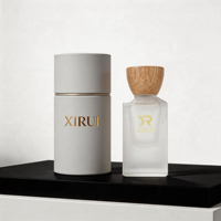 Flacon de parfum carré en verre transparent à fond épais personnalisé de 30 ml et 50 ml avec pulvérisateur et boîte cadeau