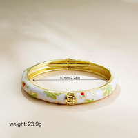 Elégant Rétro Plaqué Or 14k Émail Cloisonné Bracelet Goutte D'huile Fleur Conception Ouverte Crochet Forme Style National Style Rétro