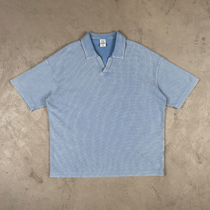 เสื้อโปโลผู้ชายแขนสั้นผ้าวาฟเฟิลสีดำ 230 แกรม แบบฟอกสีซีดจางสไตล์ Stone Acid Sun Faded พร้อมสำหรับพิมพ์ลาย DTG ตามสั่ง - Product Image 6