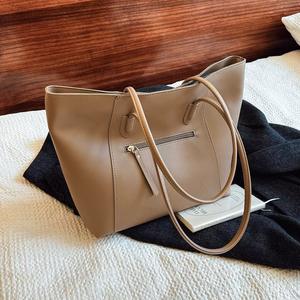Sac fourre-tout grande capacité Premium Nouvelle Collection 2026 – Sac à bandoulière polyvalent pour les trajets quotidiens – Sac à main élégant et minimaliste pour femme - Product Image 2