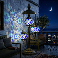 Lampe turque à mosaïque Marrakech 3 Globes, lampe sur pied marocaine colorée