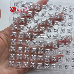 Nhanh chóng vận chuyển 5A bán buôn lỏng đá quý Đặc biệt hoa <span class=keywords><strong>Fancy</strong></span> cut Zircon đá Lily Shape tổng hợp trắng <span class=keywords><strong>CZ</strong></span> <span class=keywords><strong>Cubic</strong></span> <span class=keywords><strong>Zirconia</strong></span> - Product Image 4