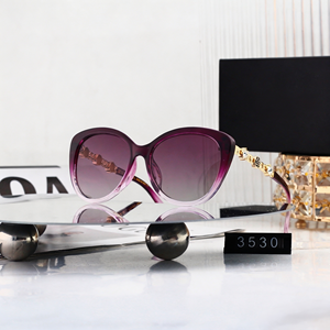 Gafas de Sol de Diseñador para Mujer de Alta Calidad, Protección UV400, Gafas de Sol de Lujo al por Mayor con Estuche - Product Image 3