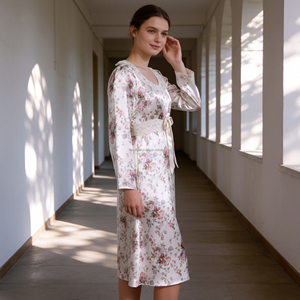 Abito lungo a vita impero con stampa floreale vintage personalizzato per donna, abiti in raso da donna - Product Image 2