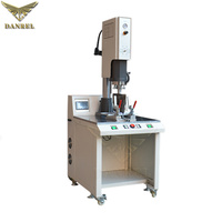 Machine de soudage par ultrasons DANREL DR-1526 15KHz 2600W PLC pour la scellure de plaques en plexiglas, pour le service de classement des cartes PSA et DNA