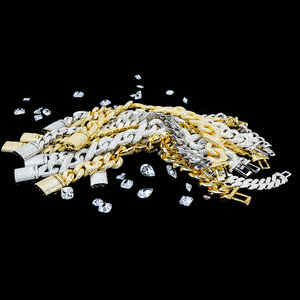 قلادة ربط كوبية مخصصة مع الفضة S925 مثلج من المويسنايت - Product Image 2