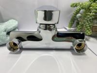 Mitigeur bain/douche mural chromé 40mm Robinets bain et douche contemporains