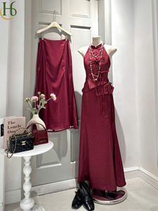 Conjunto de Dos Piezas de Inspiración Oriental: Top Halter con Lazo y Falda Maxi Sirena Suave, Mezcla de Poliéster y Algodón Transpirable, Prenda OEM - Product Image 4