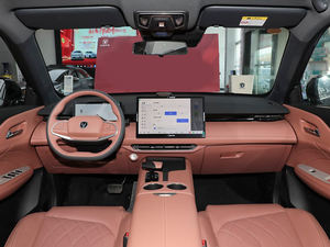 Vehículo eléctrico híbrido enchufable Changan Uniz PHEV SUV de 5 puertas con rango eléctrico puro de 95KM y carga rápida de 0,5 horas - Product Image 3