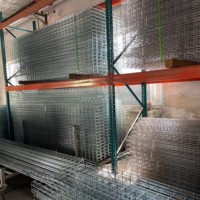 Bandeja de Cables de Malla de Alambre de Acero Galvanizado en Caliente de 100x50 mm para la Instalación de Cables en Construcción Industrial y Comercial