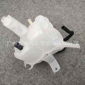 Vente en gros 1L8Z8A080AB Réservoir d'eau auxiliaire, tuyaux, capteur de niveau pour l'expansion du commerce électronique transfrontalier et les réservoirs de trop-plein - Product Image 2