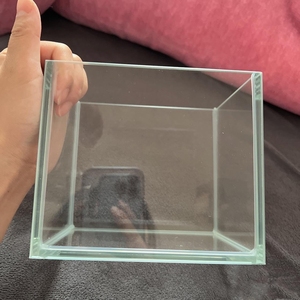 Réservoirs d'aquarium durables en acrylique de haute qualité adaptés aux poissonneries et aux salles d'exposition à usage domestique - Product Image 3