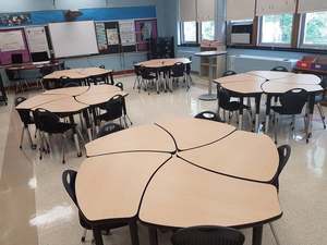 Juego <span class=keywords><strong>de</strong></span> <span class=keywords><strong>Muebles</strong></span> Infantiles <span class=keywords><strong>de</strong></span> Madera con Altura Ajustable, Sillas Redondas Clásicas para Actividades, Estudio y Reuniones, Juego <span class=keywords><strong>de</strong></span> Mesa - Product Image 6