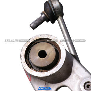 Pièces de démontage d'origine pour bras triangulaire de suspension avant de voiture Lamborghini LP700 2012 OE 470413129 - Product Image 4