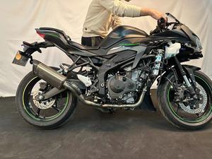 Échappement de moto ZX4R <span class=keywords><strong>2023</strong></span> pour KAWASAKI Ninja ZX-4R silencieux d'échappement tuyau en acier titane Racing tuyau d'échappement - Product Image 4