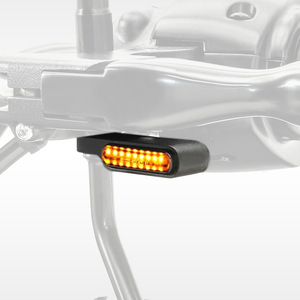 <span class=keywords><strong>Moto</strong></span> modifiée avec des <span class=keywords><strong>mini</strong></span> clignotants séquentiels à LED installés sous la tige du rétroviseur et le levier de frein. - Product Image 4