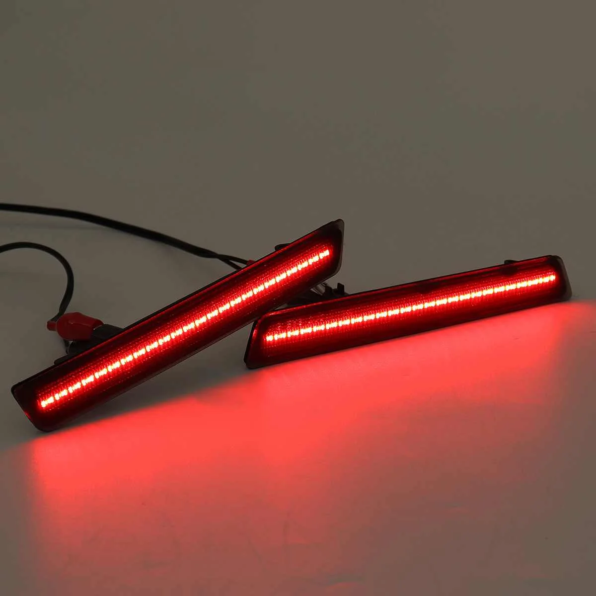 ไฟหน้าสีเหลืองอำพัน 2 ชิ้น