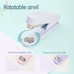 Deli E0402F # <span class=keywords><strong>Grapadora</strong></span> # 25 hojas, 24/6 y 26/6 # Base Giratoria Antideslizante con Ranura para Uñas y Apertura de Ángulo Amplio para Seguimiento - Product Image 4