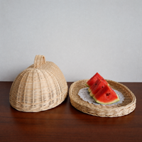 Couverture de panier de rangement alimentaire en rotin tressé PP de qualité alimentaire avec poignée, couvercle anti-insectes et anti-poussière pour panier de service de cuisine