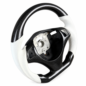 Volant sport en fibre de carbone 3 branches 40 mm pour BMW Série 3 Série 5 F30 F20 F21 F22 X3 X4 - Product Image 3