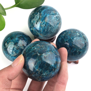Esfera de Apatita Azul Pulida con Tema de Amor, Bola de Cristal para Decoración del Hogar, Venta al Por Mayor - Product Image 1