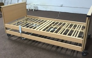 Apparecchiature <span class=keywords><strong>ospedaliere</strong></span> di alta qualità medico <span class=keywords><strong>e</strong></span> di cura letto domestico letto in legno per la cura della casa letto - Product Image 4
