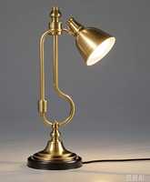 Vente en gros de lampes de table au design moderne, durables, finition dorée, métal, matériau en jute, pour la décoration du salon, haute qualité