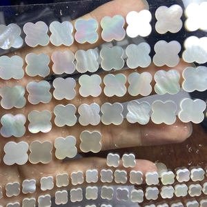 HQ <span class=keywords><strong>Gems</strong></span> 13X13X2mm VC Piedras de trébol de cuatro hojas de nácar de alta calidad - Product Image 3
