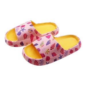 Sandales personnalisées de haute qualité avec motif coquillage et étoile de mer, pantoufles souples en EVA à semelle épaisse, Cloud Slides - Product Image 1