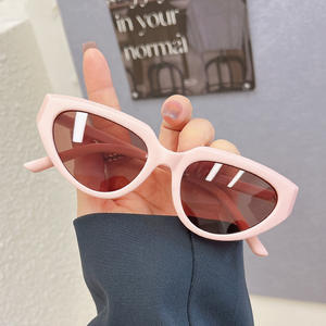 Gafas de Sol Estilo Ojo de Gato, Protección UV400, Montura de PC, Diseño Ovalado, Moda Urbana para Mujer, Tipo 3 - Product Image 3