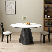 Minimalistischer Hochwertiger Runder Esstisch für den Heimgebrauch Stilvoller Tisch mit Weißer Steinplatte Moderne Esszimmermöbel