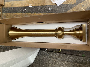 Ваза золотого цвета - Product Image 4