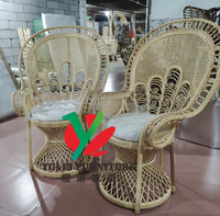 Chaise en rotin de paon à dossier haut pour hall de Restaurant
