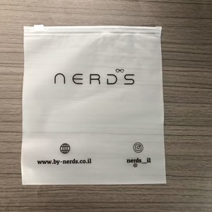 Sac à fermeture éclair givré personnalisé avec logo imprimé, écologique, 18x20cm, pour l'emballage des vêtements, sacs à fermeture éclair en plastique - Product Image 5