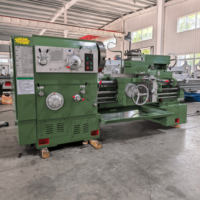 Tour horizontal CNC robuste Yade CW6163E, largeur de guidage 550 mm, alésage de broche 105 mm, longueur de pièce maximale 1000 mm, 3 mors