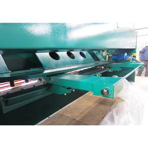 Cisaille hydraulique CNC <span class=keywords><strong>Q11K</strong></span>/E 13*4000 pour tôles métalliques - Product Image 3