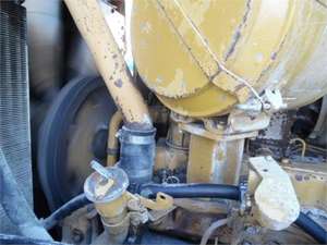 รถเกลี่ยดิน D7H แมวมือสองรถตักดิน d6g แมวสภาพดีราคาต่ำชั่วโมงการทำงานสีเดิมจากญี่ปุ่น - Product Image 6