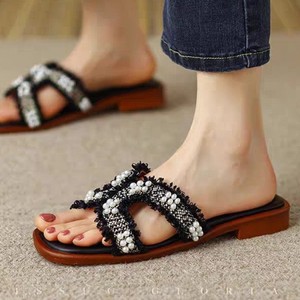 Nuevas Sandalias Planas de Moda Retro con Perlas para Mujer, Sandalias de Playa para Caminar al Aire Libre en Verano - Product Image 4