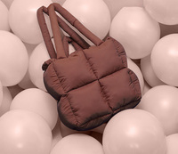 Sac fourre-tout en coton personnalisé de haute qualité pour femme, style matelassé et rembourré, avec fermeture éclair et logo imprimé, sac de shopping tendance